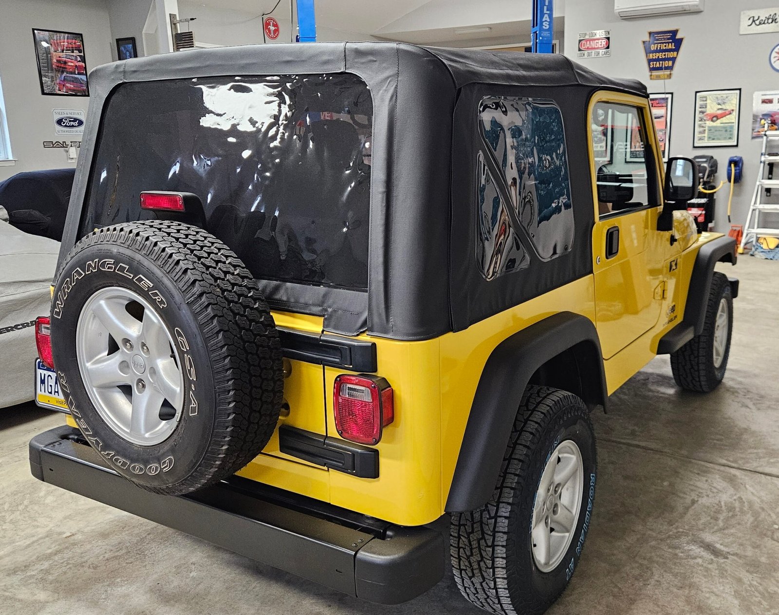 
								2006 Jeep Wrangler X full									